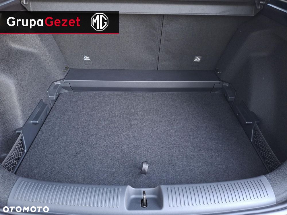 MG ZS - 18