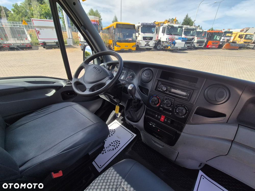 Iveco Daily 65 C 18 / 3.0 DIESEL / HDS FASSI F28B / WYWROTKA / MOCNA RAMA / BEZWYPADKOWY / SERWISOWANY / MOCNY SILNIK / EURO 4 / BEZWYPADKOWY - 27