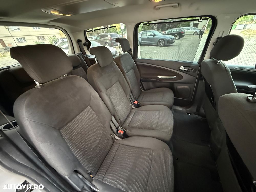 Ford Galaxy 2.0 TDCi DPF Ghia - 8