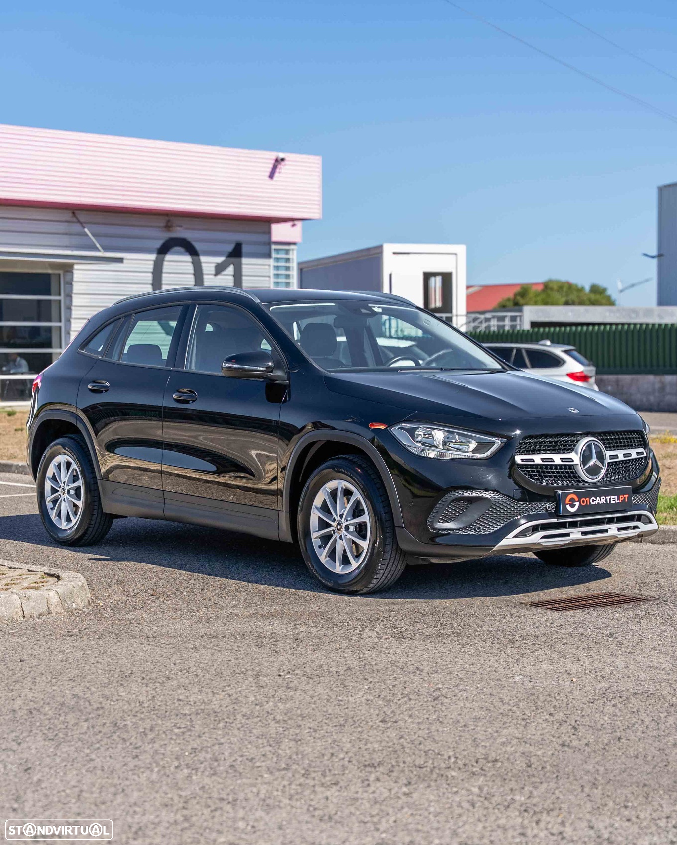 Mercedes-Benz GLA 180 7G-DCT - 2