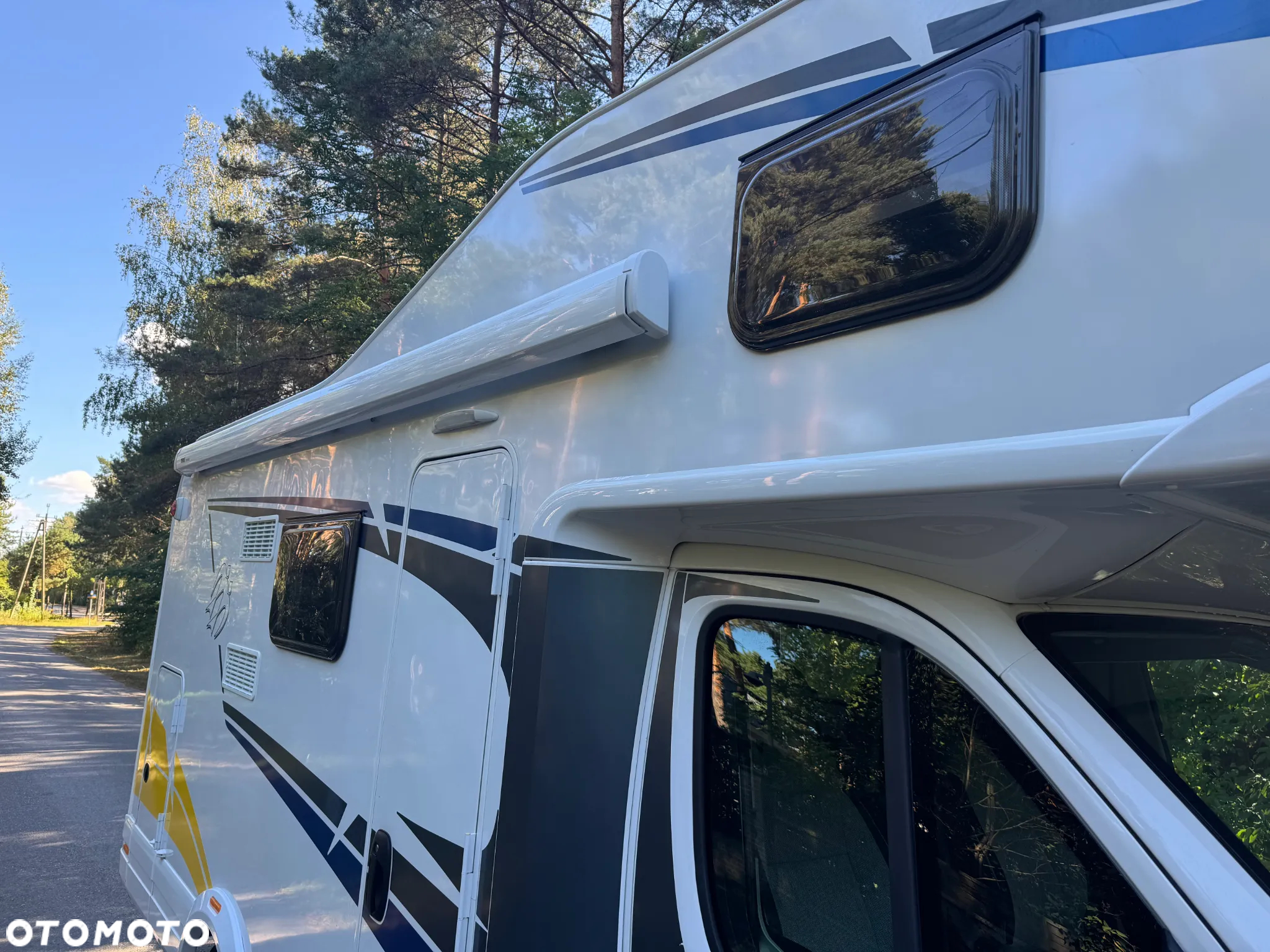 KNAUS Live Traveller - 10