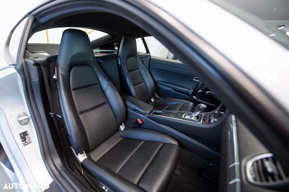 Porsche Cayman PDK - 8
