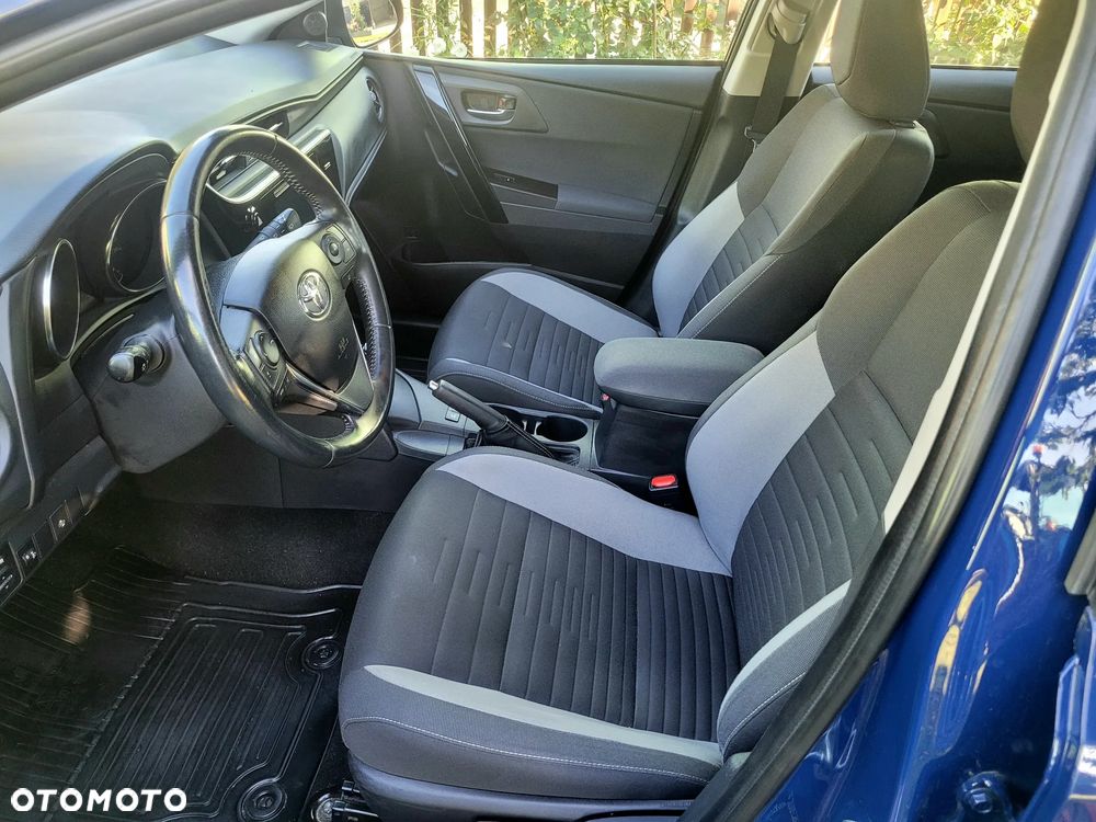 Toyota Auris - 18