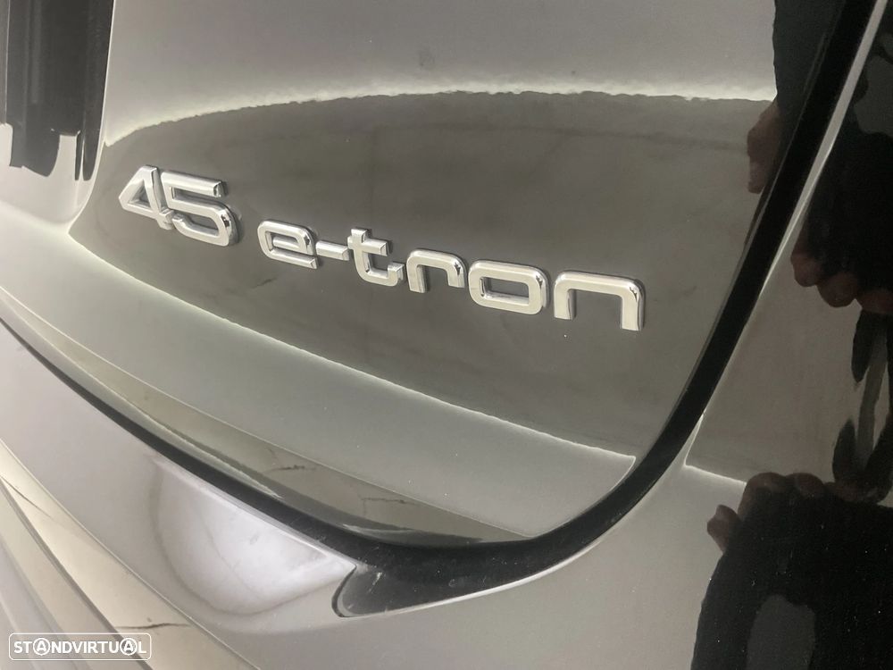 Audi Q4 e-tron 45 82 kWh - 16