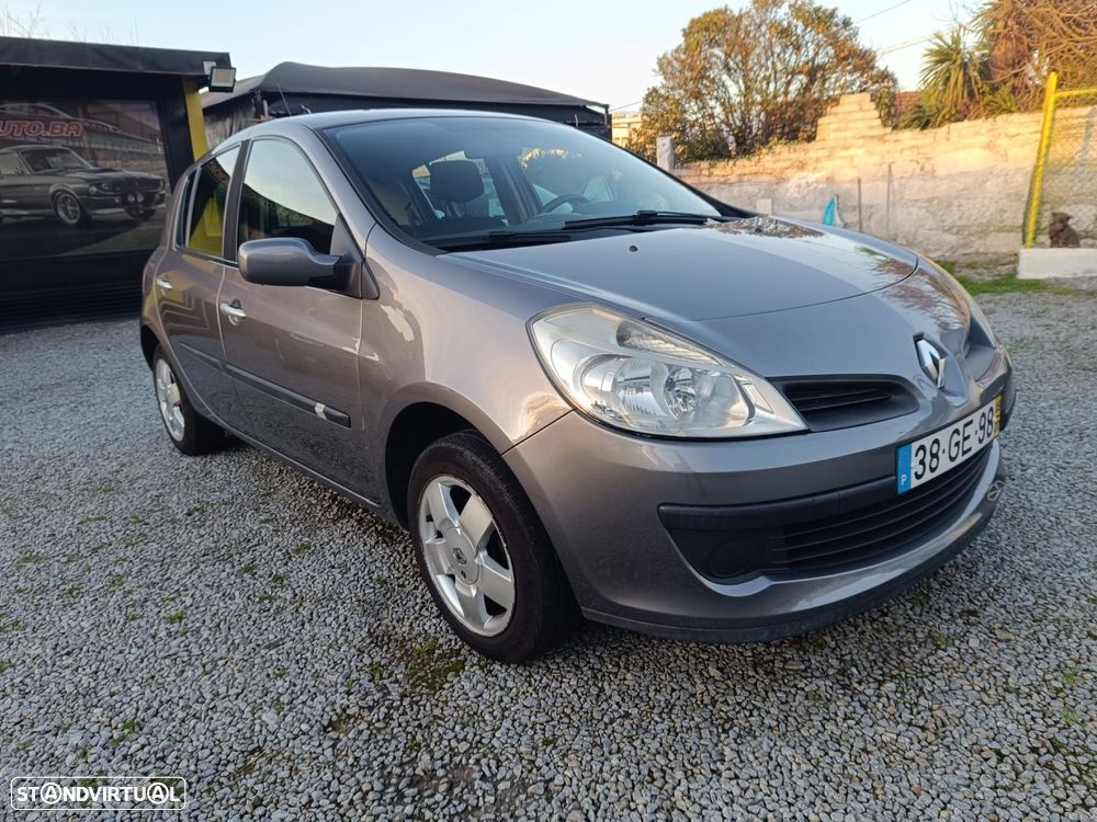 Renault Clio 1.2 16V Dynamique S - 3