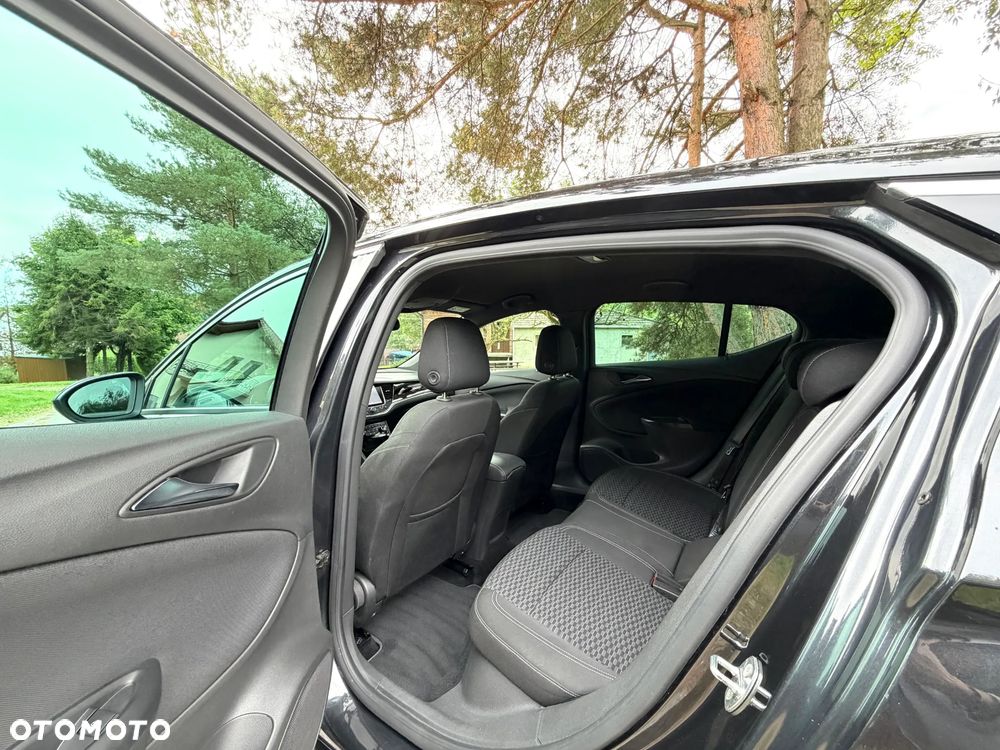 Opel Astra 1.4 Turbo Dynamic - 22