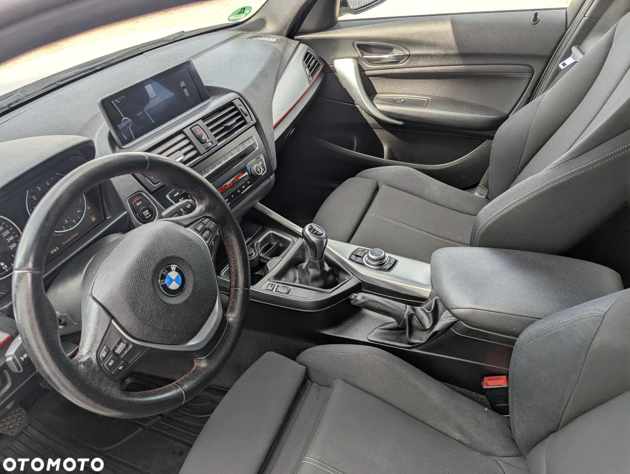 BMW Seria 1 118i Sport Line - 11
