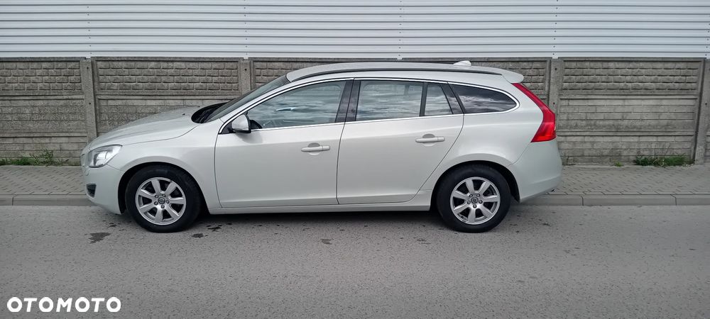 Volvo V60 DRIVe Momentum - 6