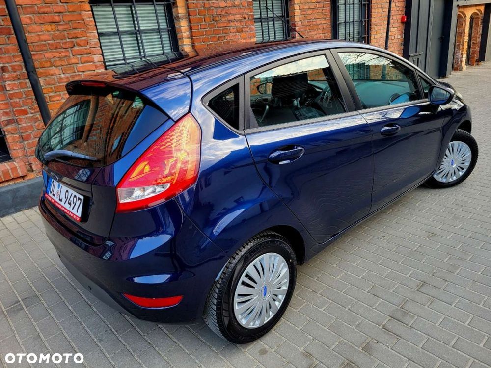Ford Fiesta - 25