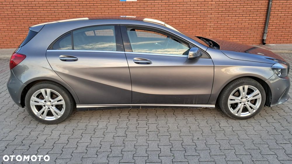 Mercedes-Benz Klasa A 200 (BlueEFFICIENCY) - 3