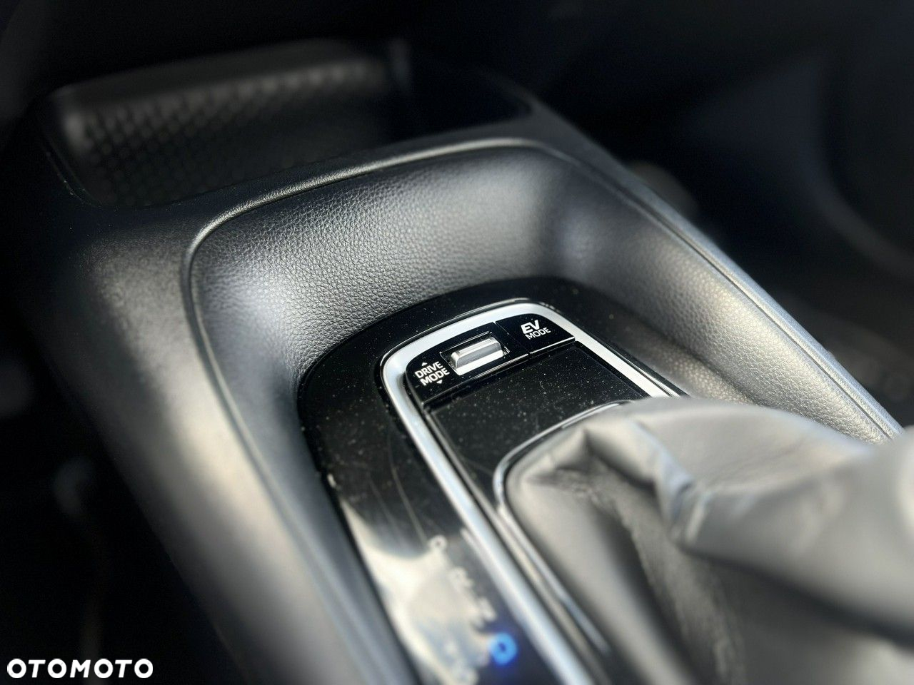 Toyota Corolla 2.0 Hybrid Comfort - 20