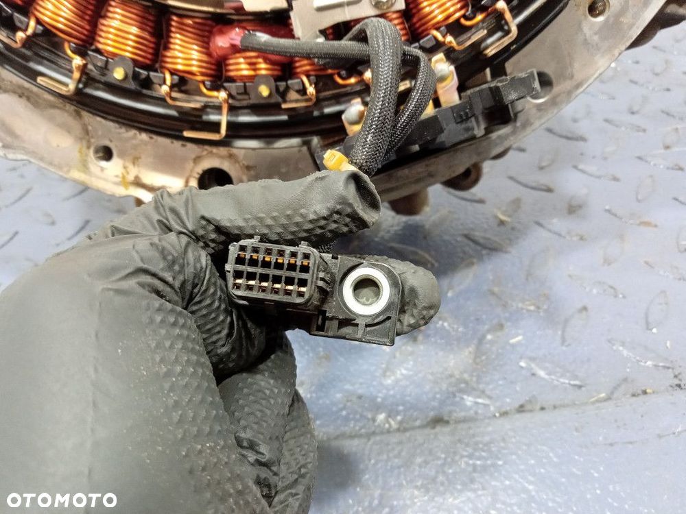 MERCEDES GLE 63 AMG W167 ROZRUSZNIK GENERATOR A1779060400 - 3