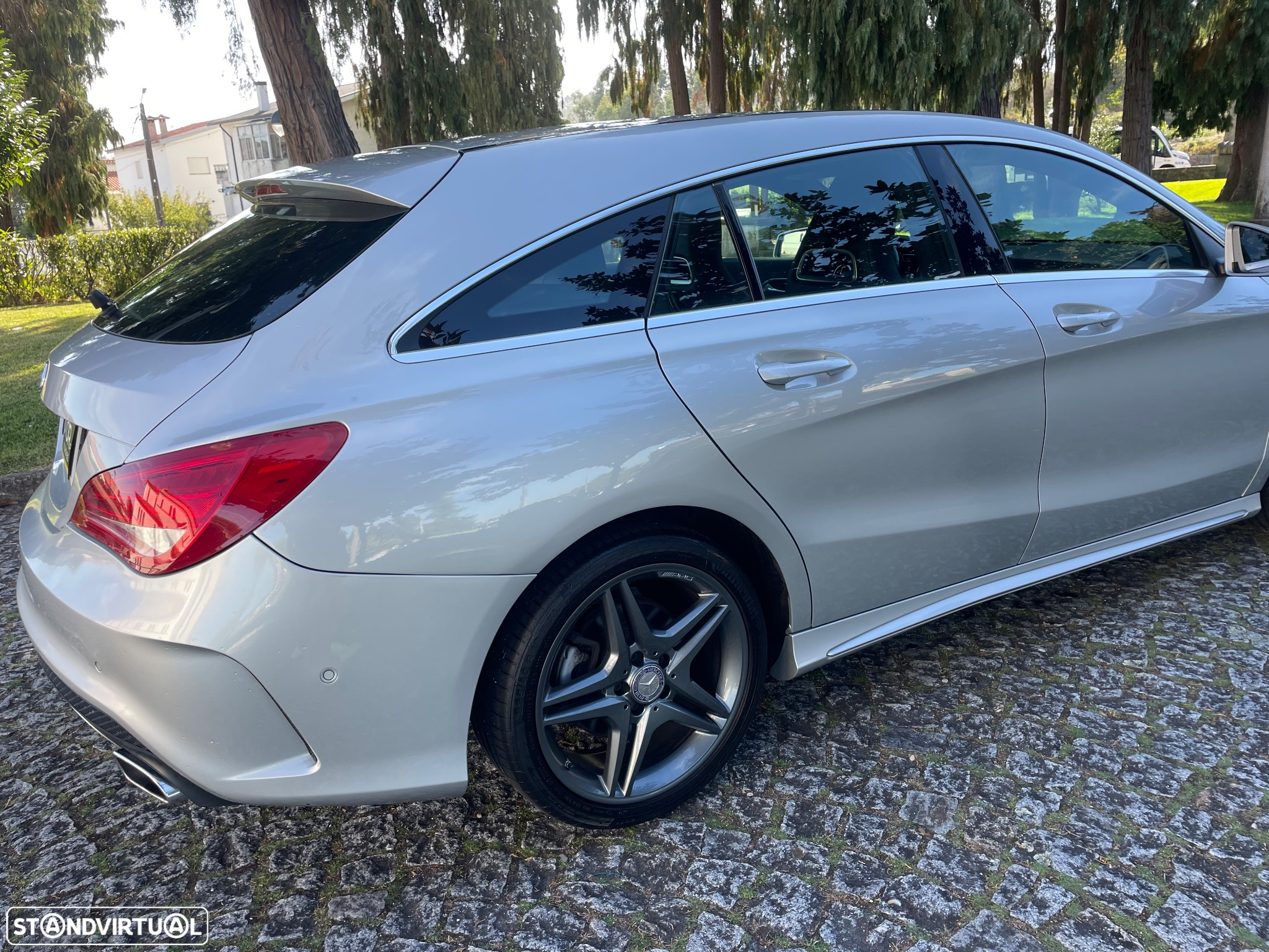 Mercedes-Benz CLA 200 d Shooting Brake AMG Line Aut. - 15