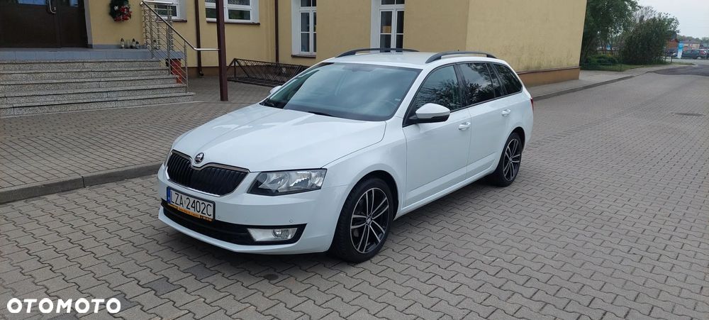 Skoda Octavia 1.6 TDI Active DSG - 1