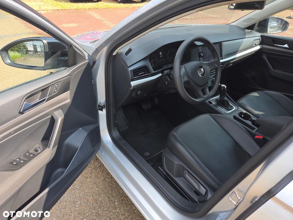 Volkswagen Golf - 6