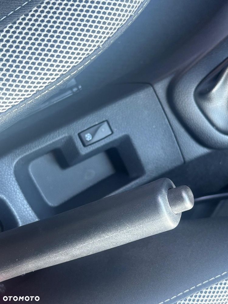 Dacia Logan 1.0 TCe SL Celebration S&S - 30