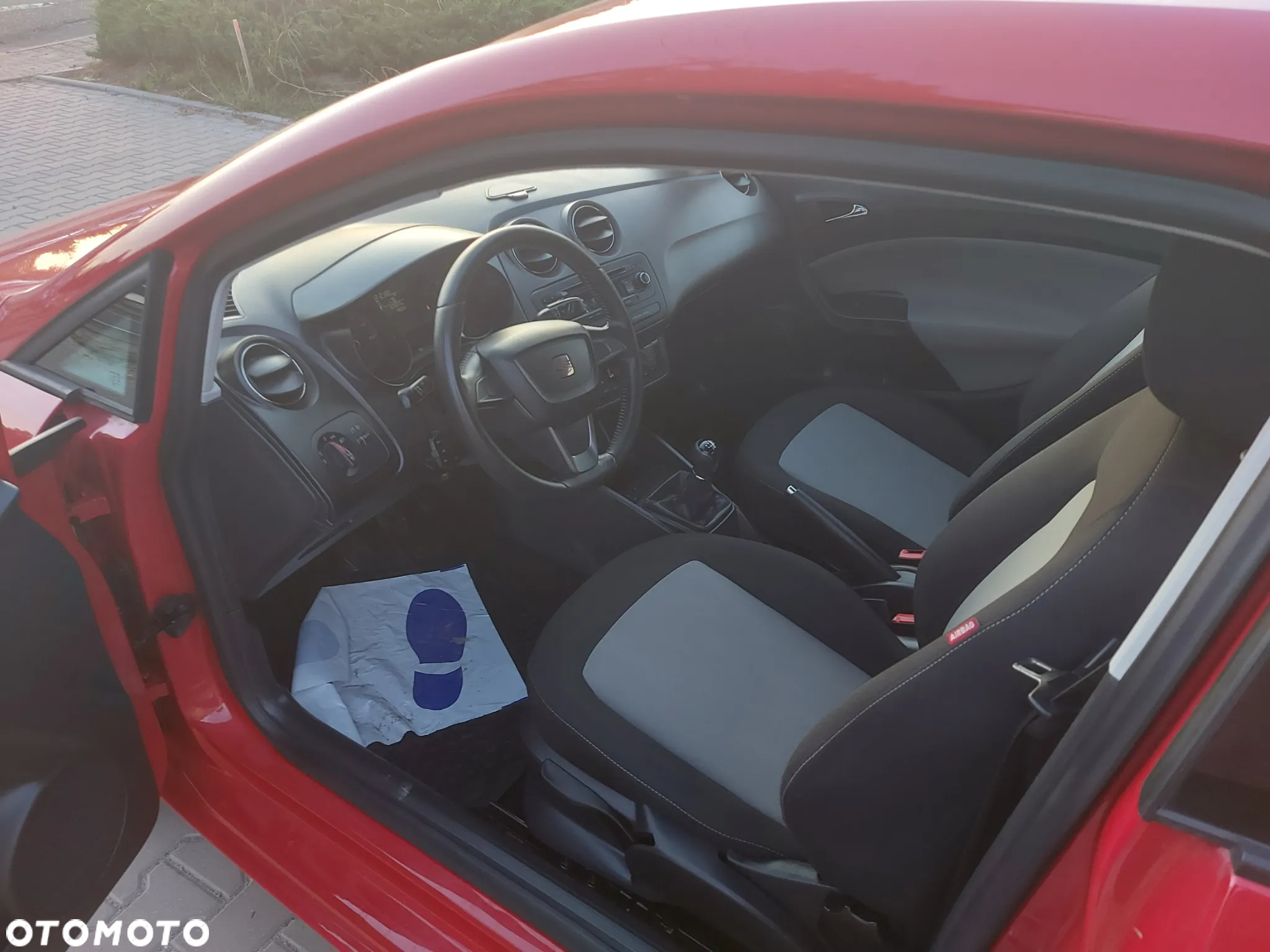 Seat Ibiza SC 1.4 16V 30 Years - 4