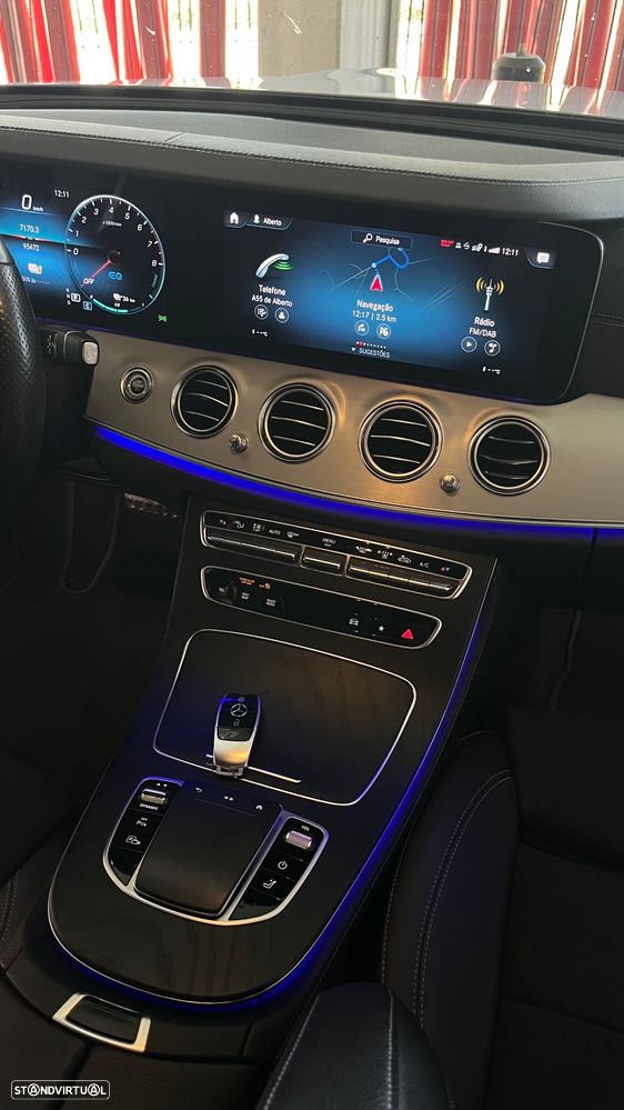 Mercedes-Benz E 300 9G-TRONIC AMG Line - 21