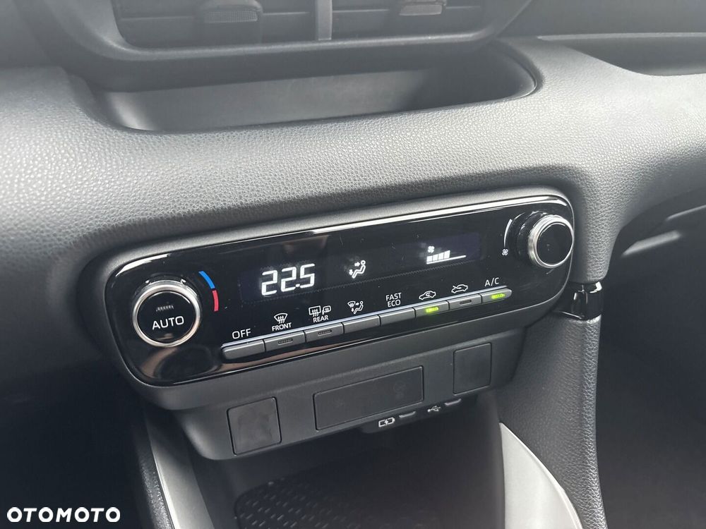 Toyota Yaris Hybrid 1.5 Comfort - 28
