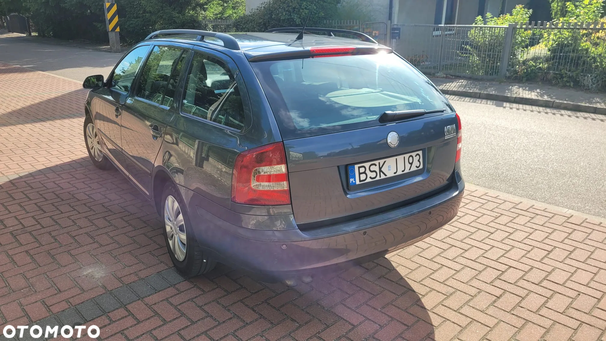 Skoda Octavia Combi 2.0 TDI DPF Ambiente - 24
