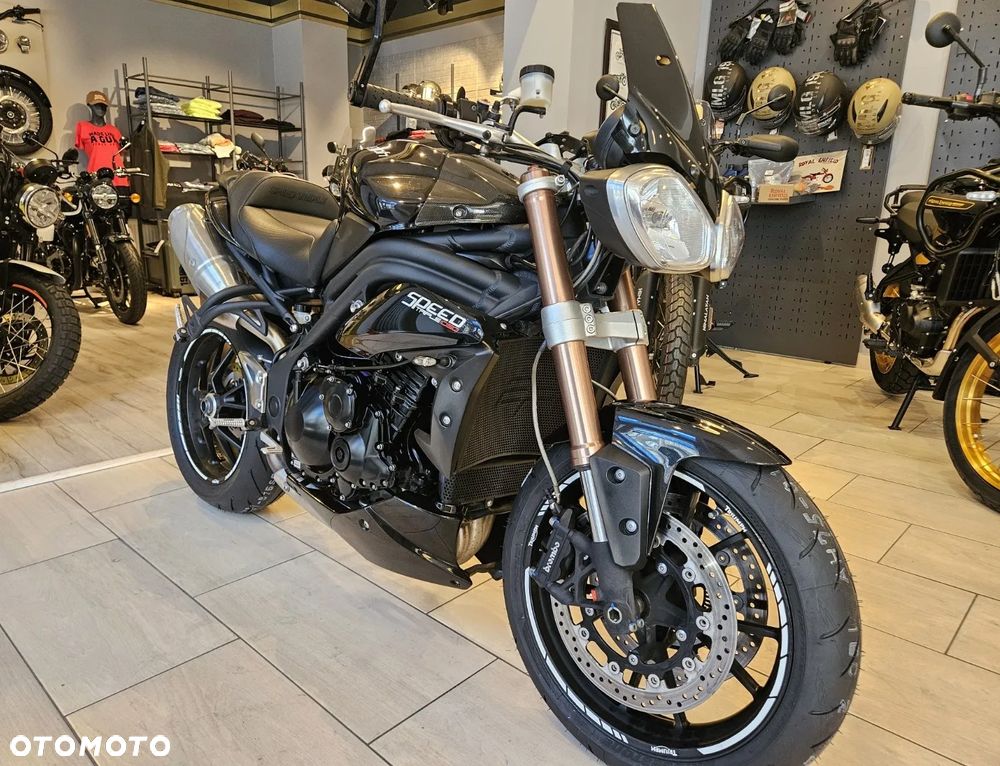 Triumph Speed Triple - 1