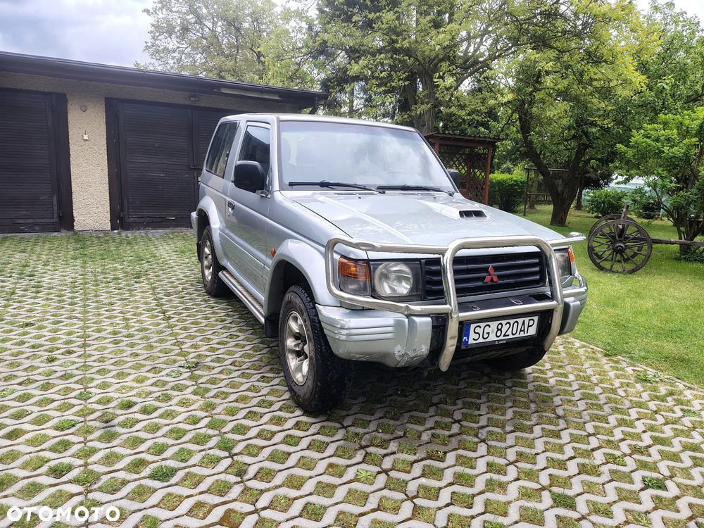 Mitsubishi Pajero - 10