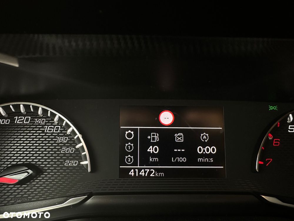 Peugeot 208 PureTech 100 Allure - 23