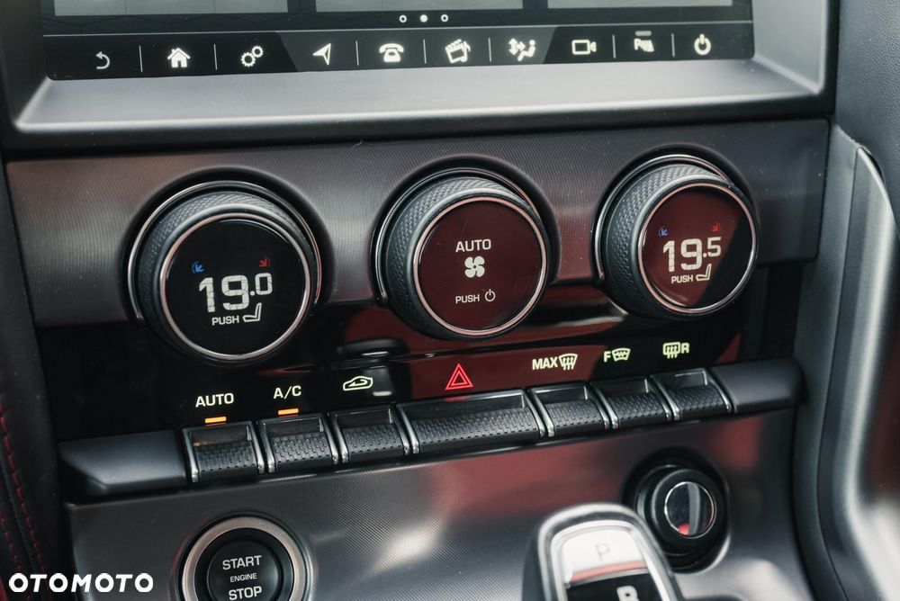 Jaguar F-Type 2.0 Turbo First Edition - 22