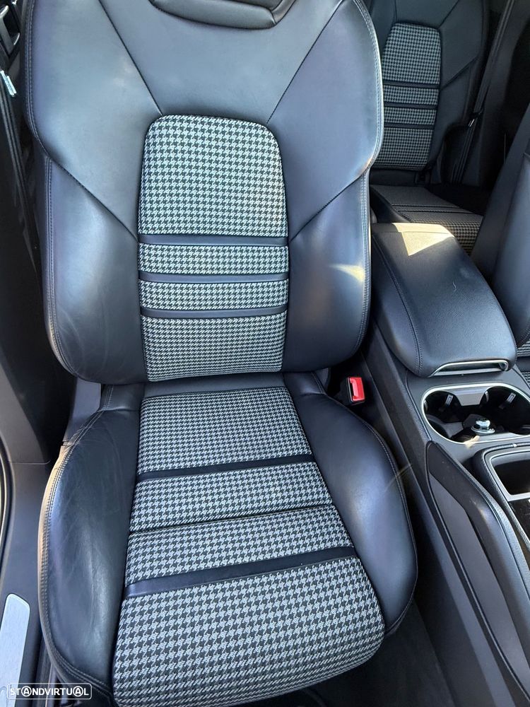 Porsche Cayenne Coupé - 38