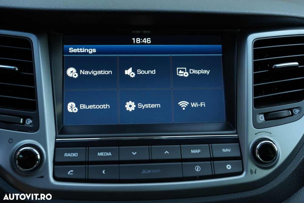 Hyundai Tucson 2.0 CRDI 4WD Automatik Premium - 24