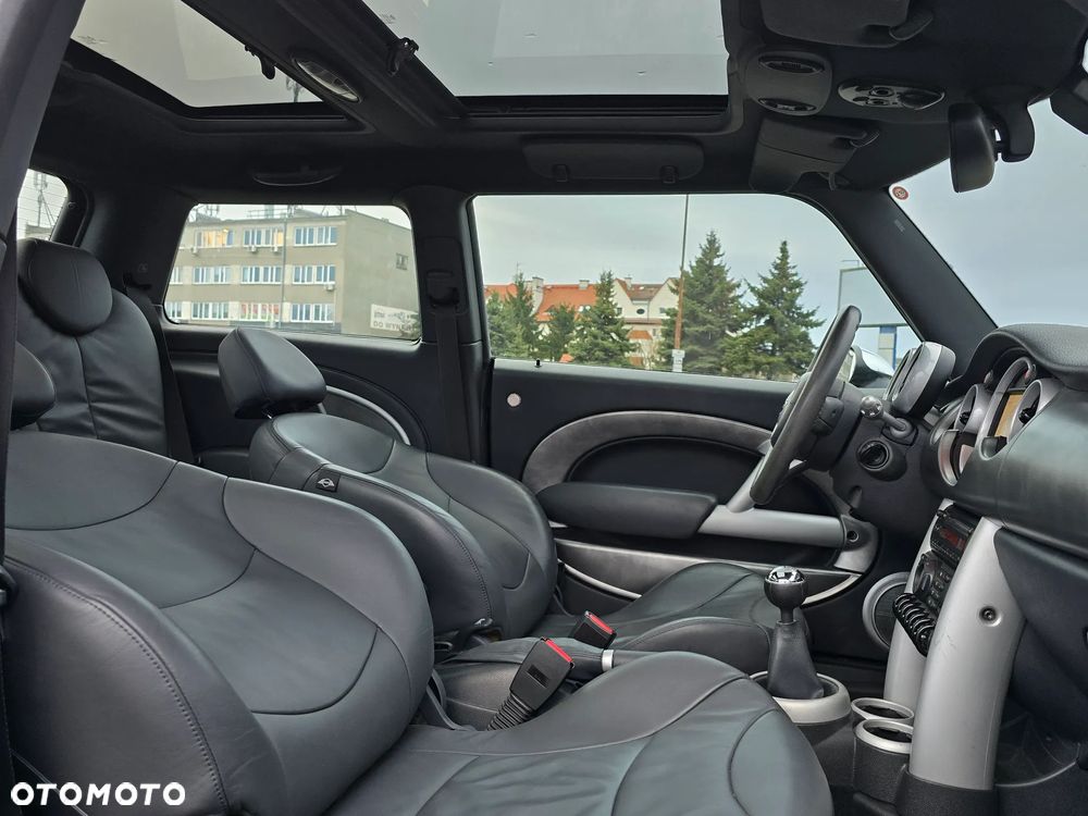 MINI Cooper S Standard - 24