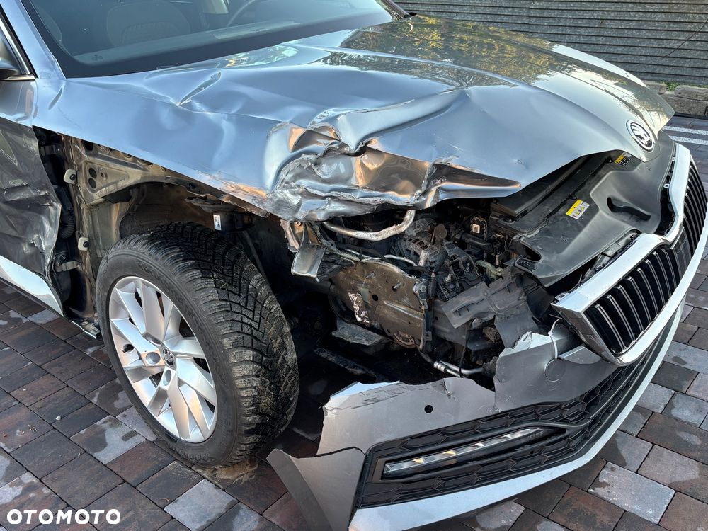 Skoda Superb 2.0 TDI SCR 4x4 Ambition DSG - 9