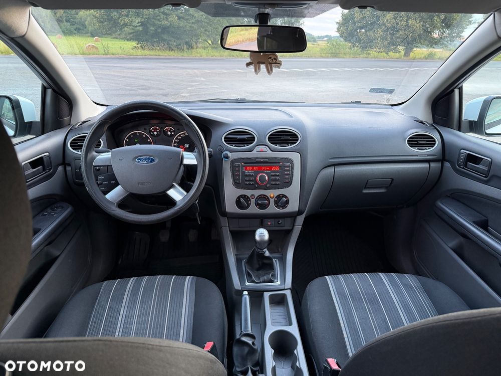Ford Focus 1.6 Trend - 8