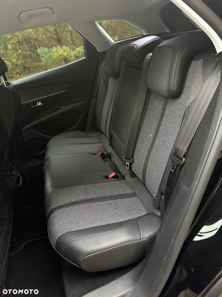 Peugeot 3008 1.2 PureTech Allure S&S EAT8 - 13