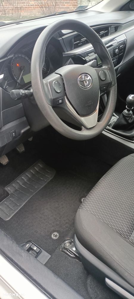 Toyota Corolla - 9