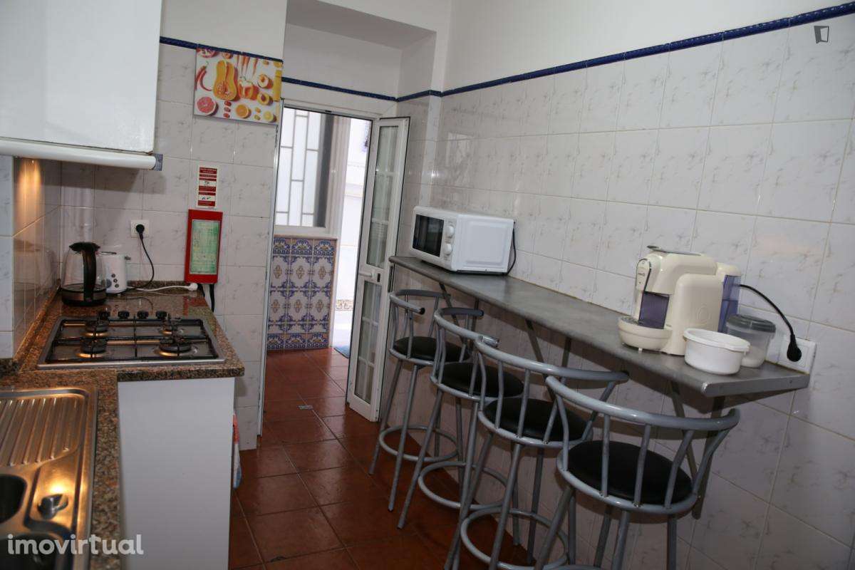 Quarto - localizado em Penha de França Lisbon - Grande imagem: 4/21