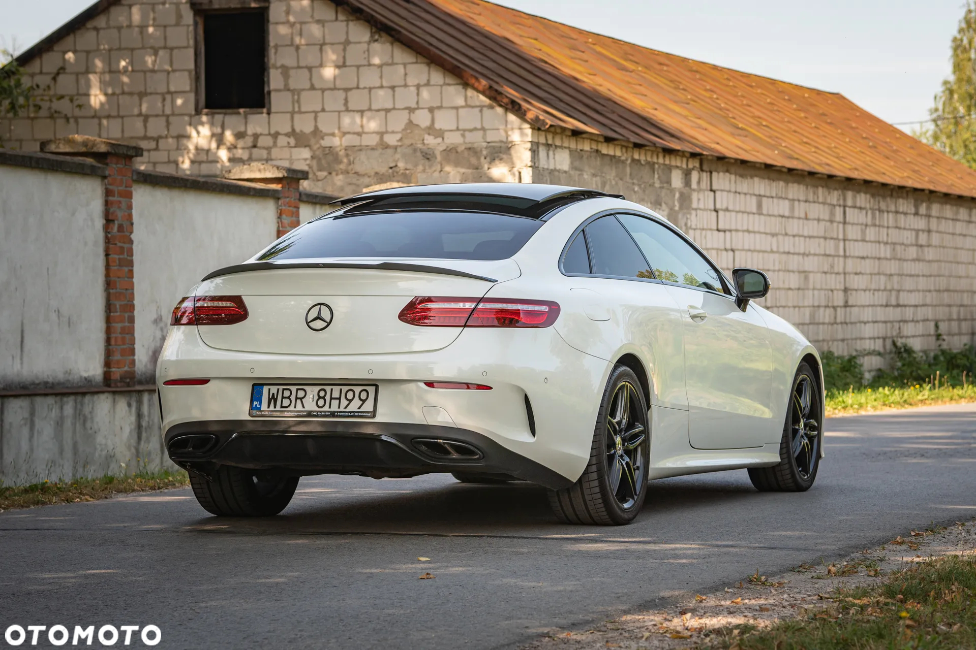 Mercedes-Benz Klasa E 300 Coupe 9G-TRONIC - 11