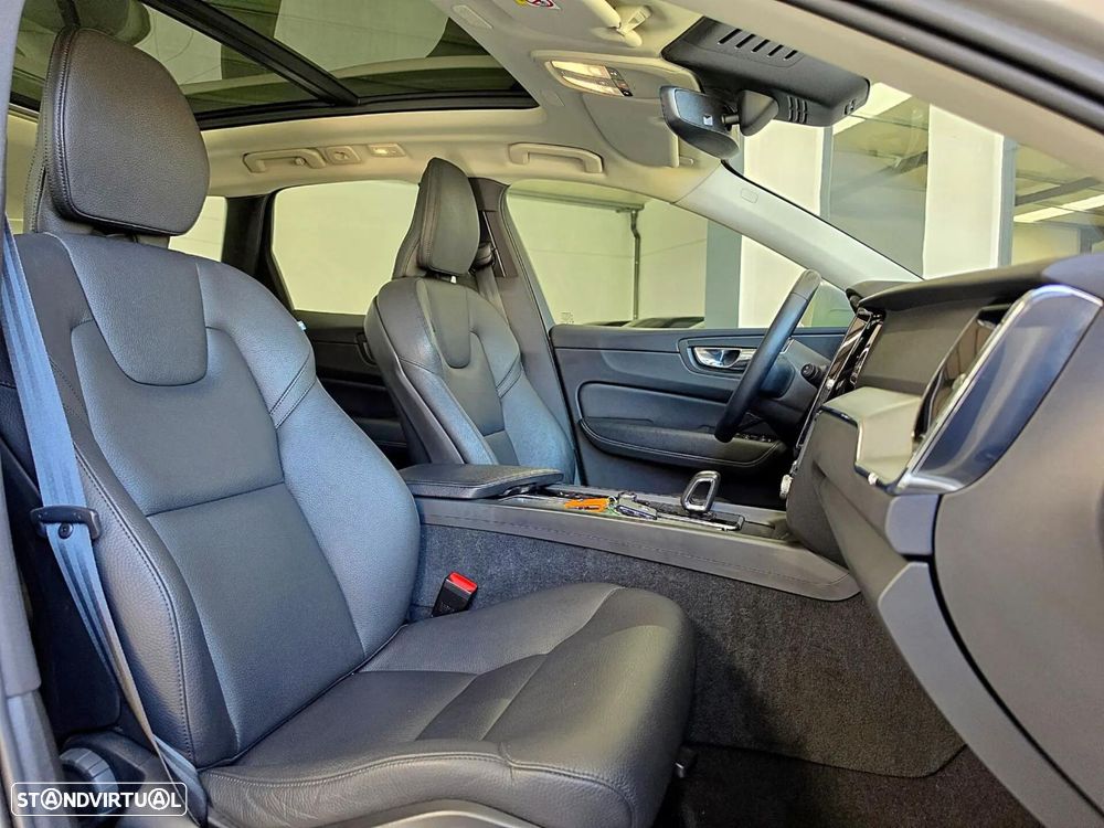 Volvo XC 60 2.0 T6 PHEV Inscription AWD - 29
