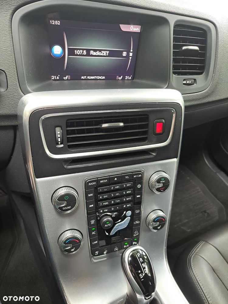 Volvo V60 Cross Country T5 AWD Geartronic Summum - 11