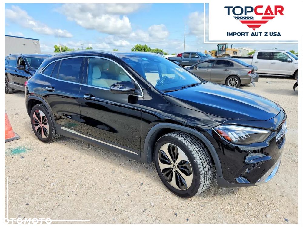 Mercedes-Benz GLA 250 4Matic 8G-DCT - 1
