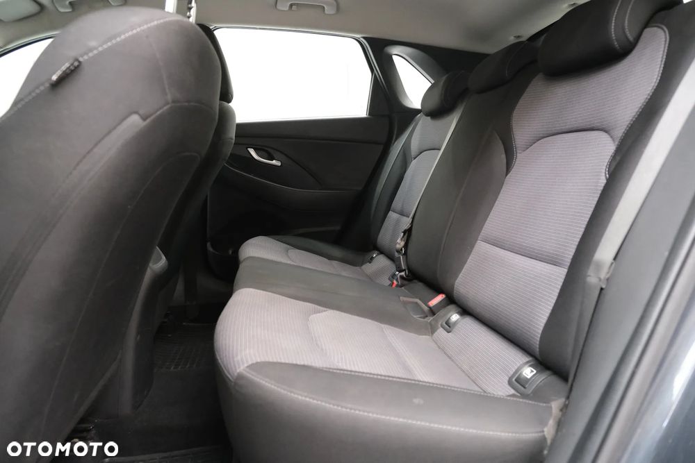 Hyundai i30 1.5 DPI Modern - 10