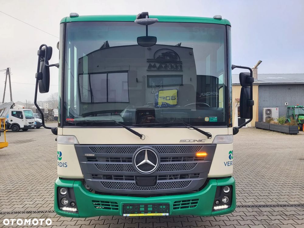 Mercedes-Benz Econic 2630 dwukomorowa - 3