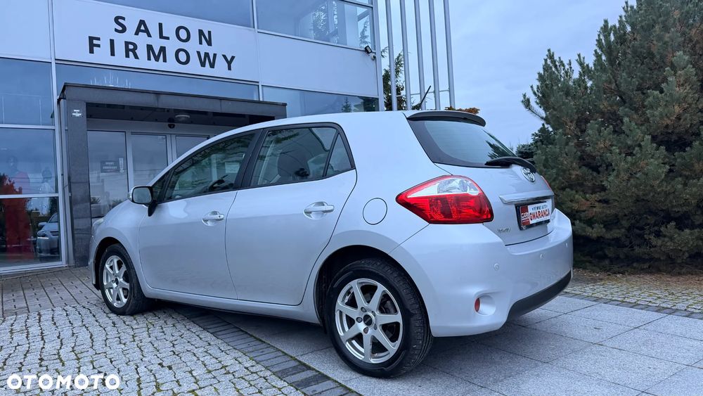 Toyota Auris 1.6 Prestige - 11