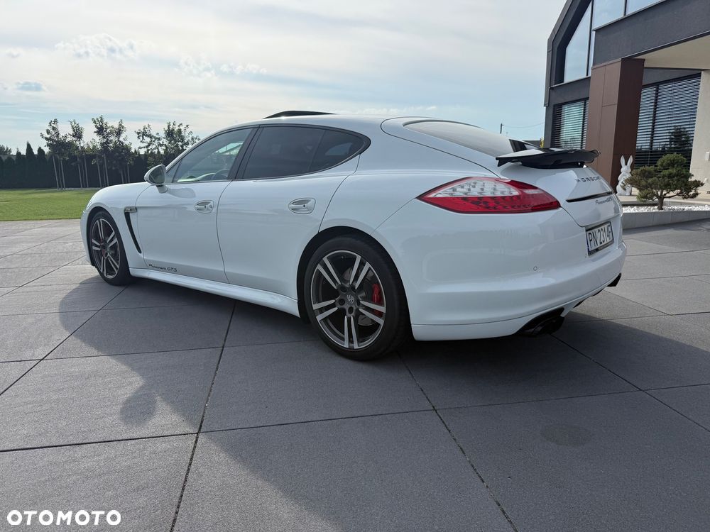 Porsche Panamera GTS - 14