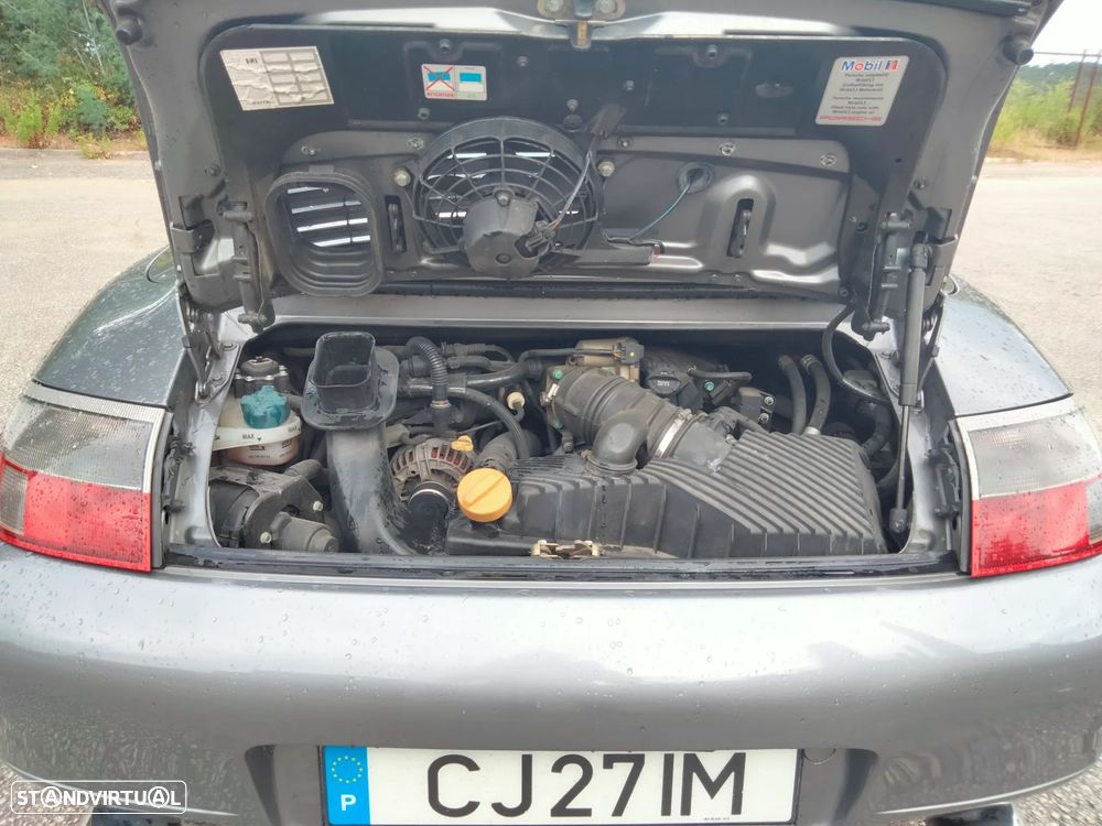Porsche 911 Série F - 14
