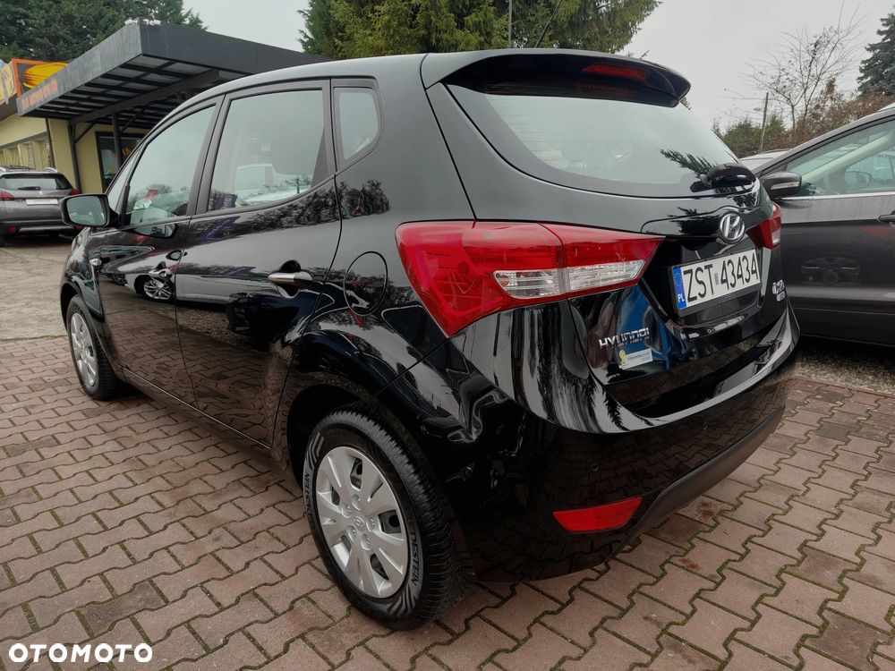 Hyundai ix20 1.6 CRDi Fifa World Cup Edition - 15