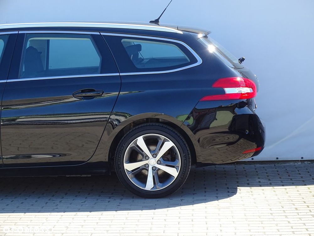 Peugeot 308 BlueHDi FAP 130 EAT8 Stop & Start GT Pack - 4