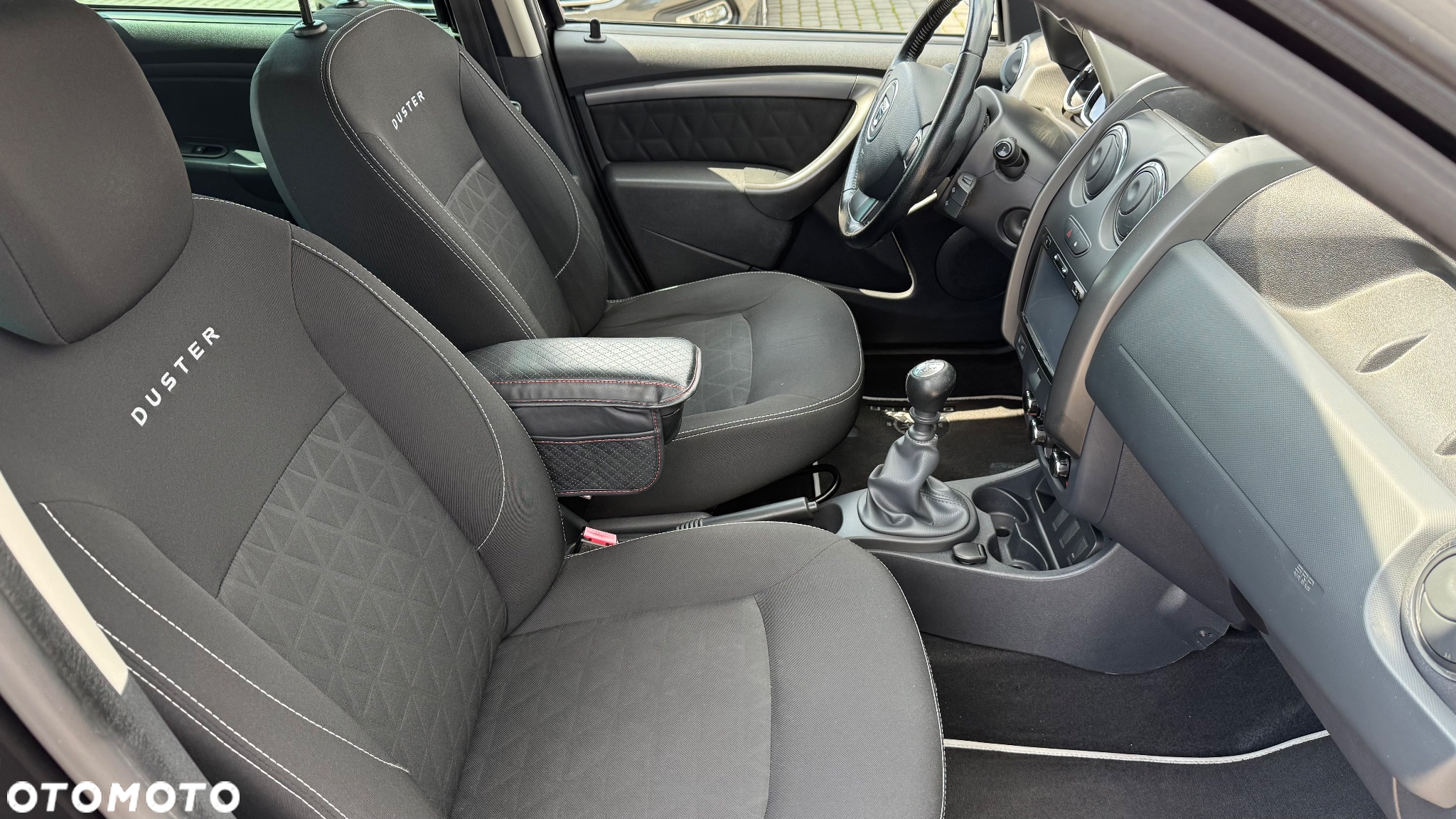 Dacia Duster 1.2 TCe Celebration - 9
