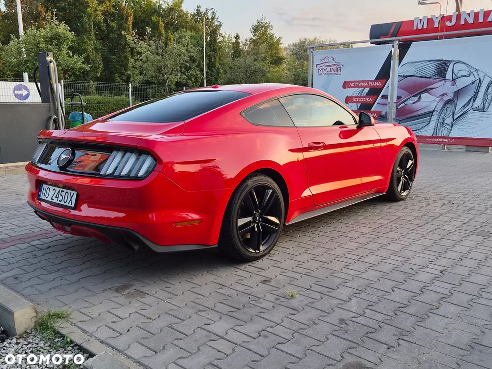 Ford Mustang - 10