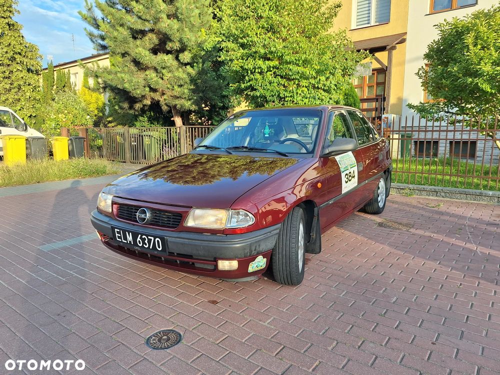 Opel Astra 1.4 GL - 1